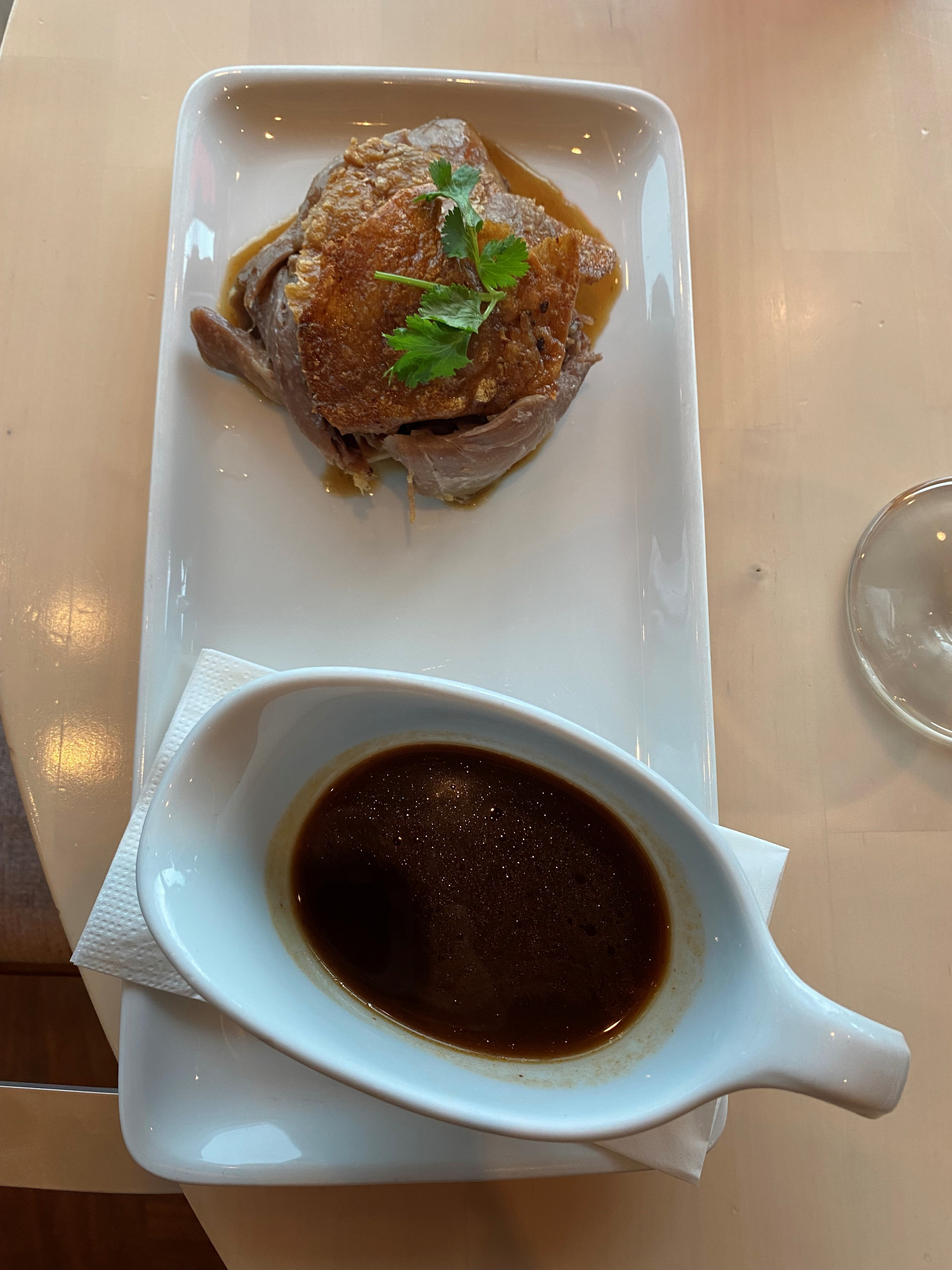 Hanami RUAN GAM Menü - Hanami Ente Teil1 (Konfierte Entenkeule ohne Knochen und Five Spice Pflaumen Sauce)