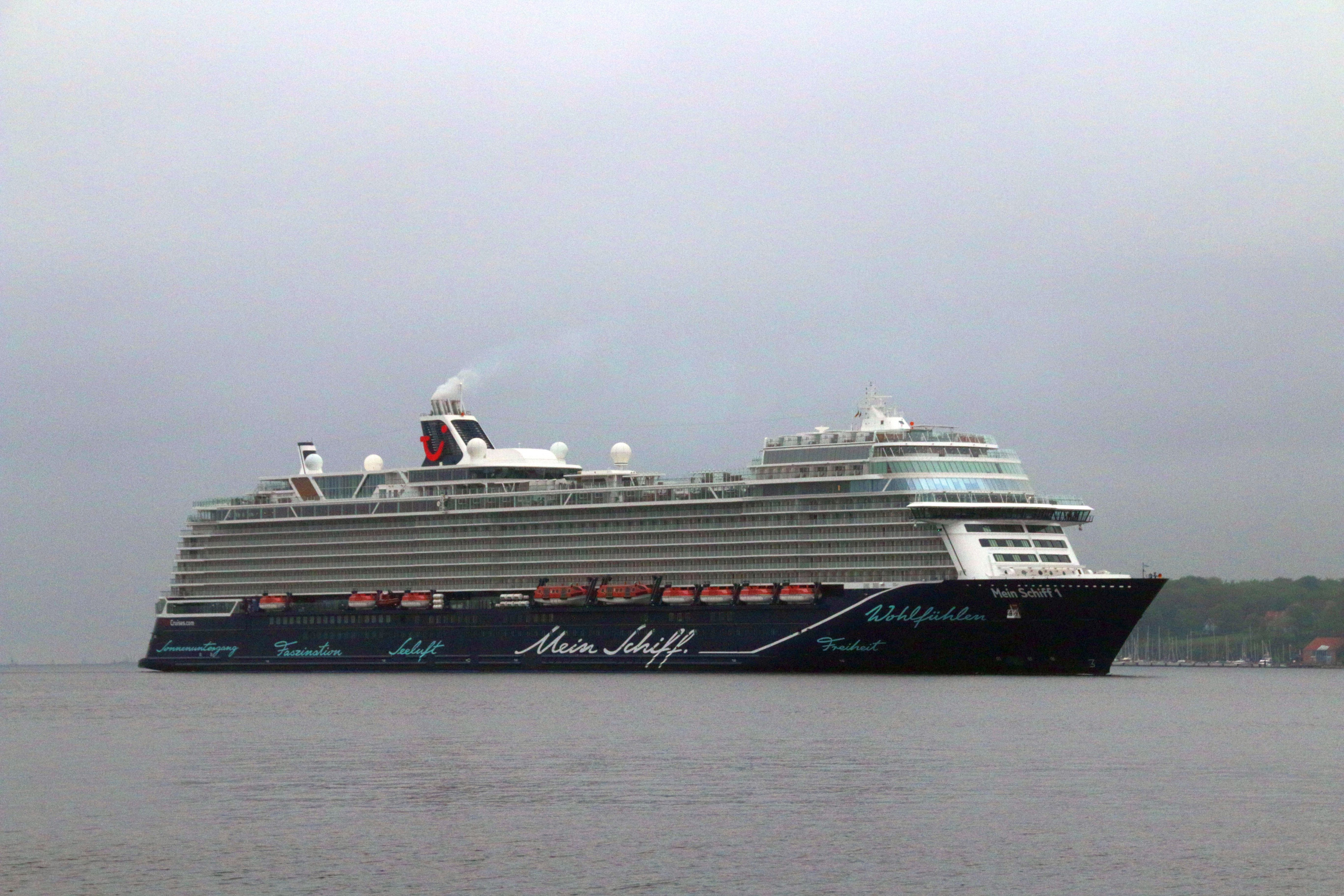 Mein Schiff 1 Ankunft Kiel am 14.05.2021 / 9:30 Uhr