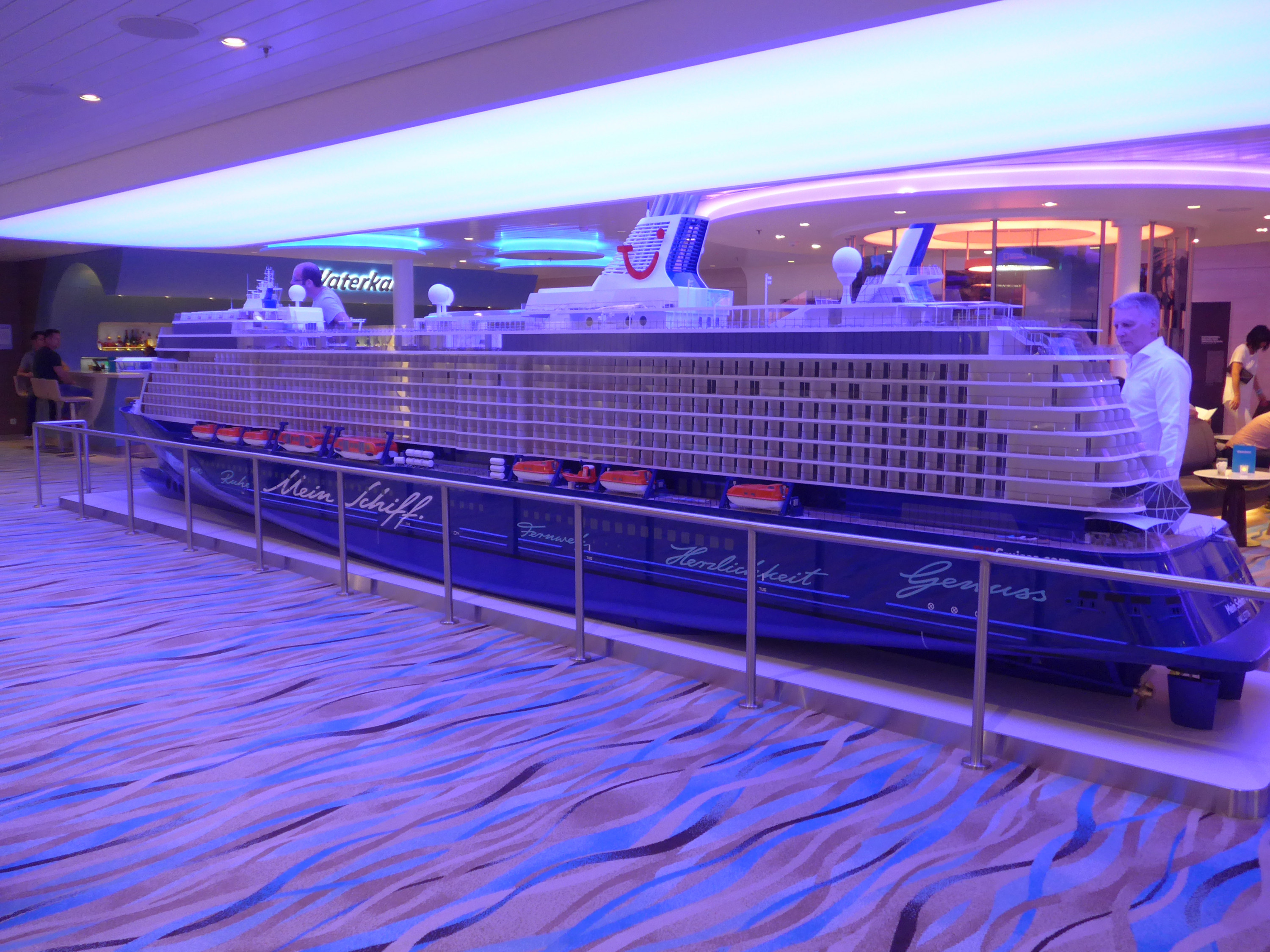 Model von Mein Schiff 4
